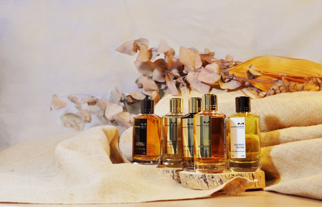 Mancera is a niche perfume brand based in France. The perfumery offers unique scents such as its popular Cedrat Boise.